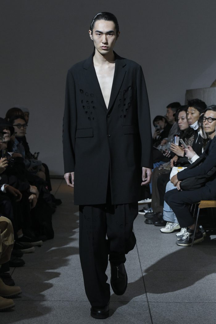 ショーレポートAlmostblack 2023AW / 2024SS – AFFECTUS